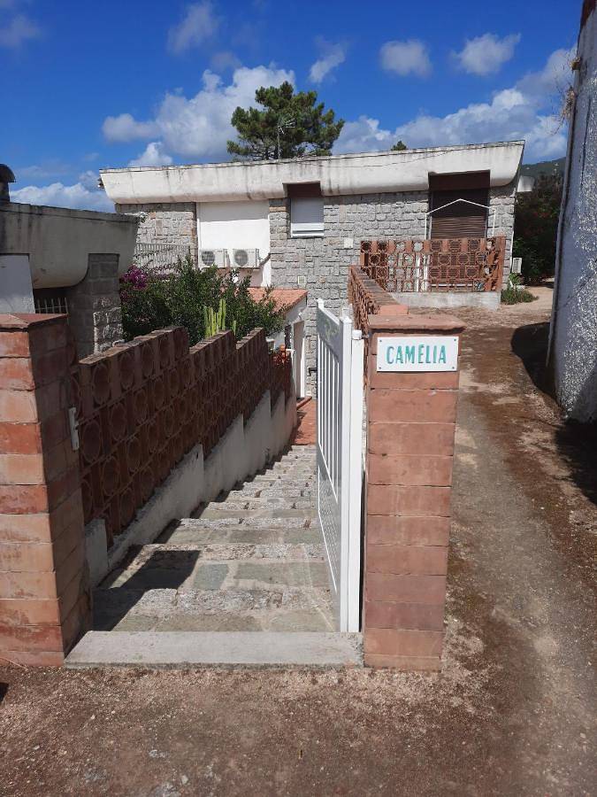 Location de vacances pour 4 personnes, avec terrasse et vue dans Plage de Mare e Sole - 4