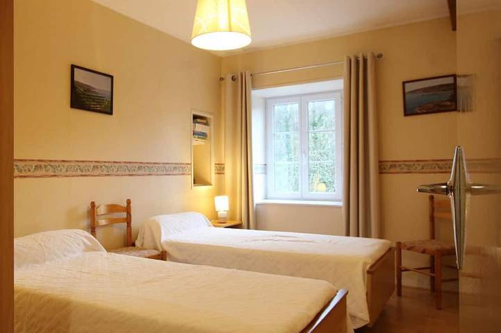 Gîte pour 4 personnes, avec jardin à Vasteville - 4
