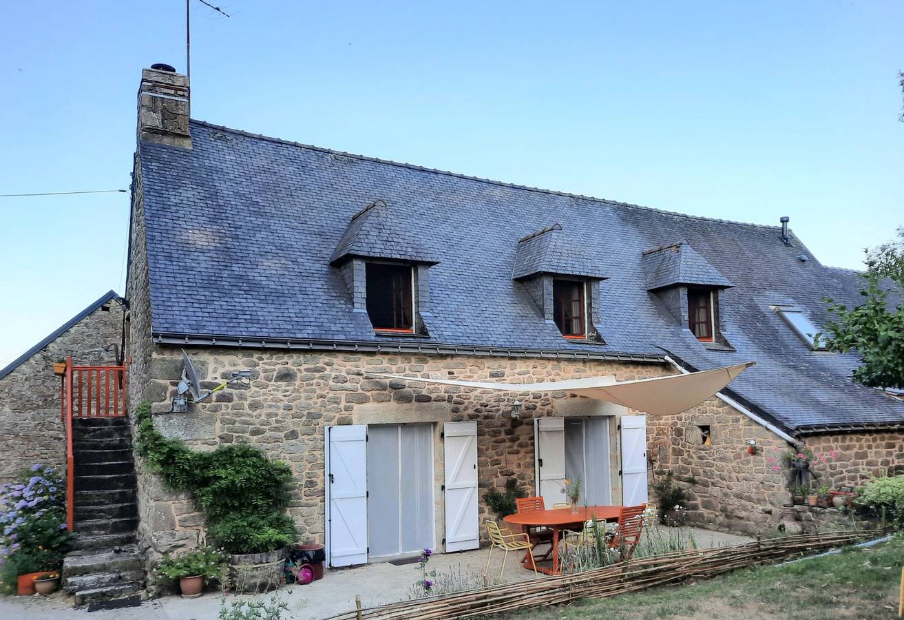 Chambres d'hôtes Ker Gwennlo - Ti Gwenn et Ti Lo in Lignol, Région de Pontivy