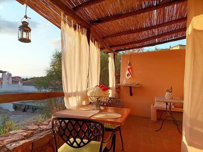 Ferienhaus für 4 Personen, mit Balkon und Terrasse sowie Pool und Ausblick