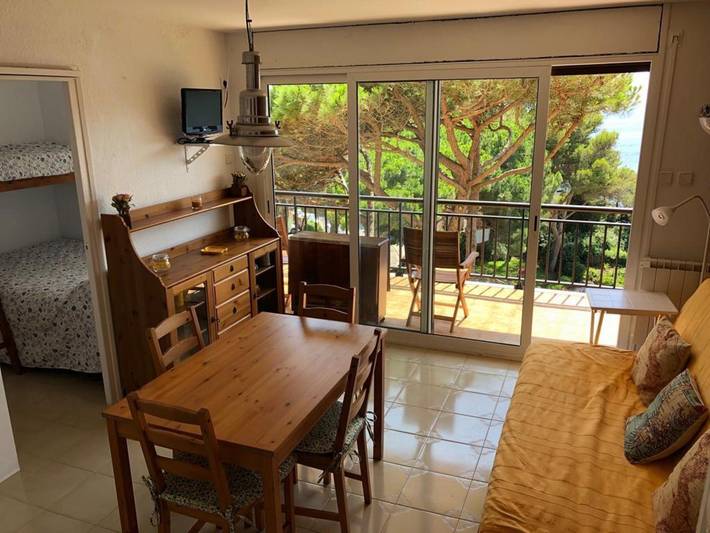 Gîte pour 2 personnes, avec piscine ainsi que jardin et vue sur l’océan à Sant Feliu de Guíxols - 2