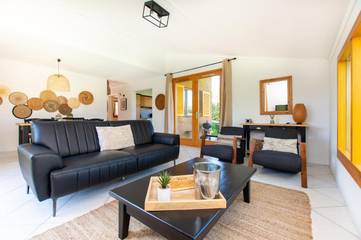 Gîte pour 6 personnes, avec bassin pour enfant et sauna ainsi que piscine et jardin à Lombez
