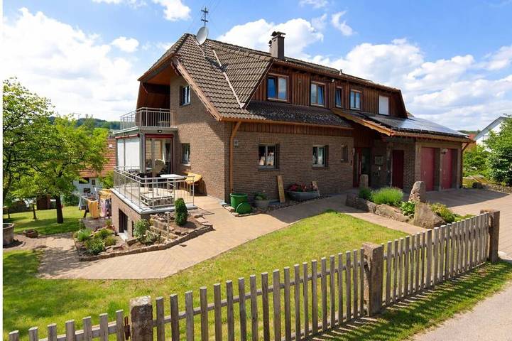 Ferienwohnung für 4 Personen, mit Garten in Neuweiler