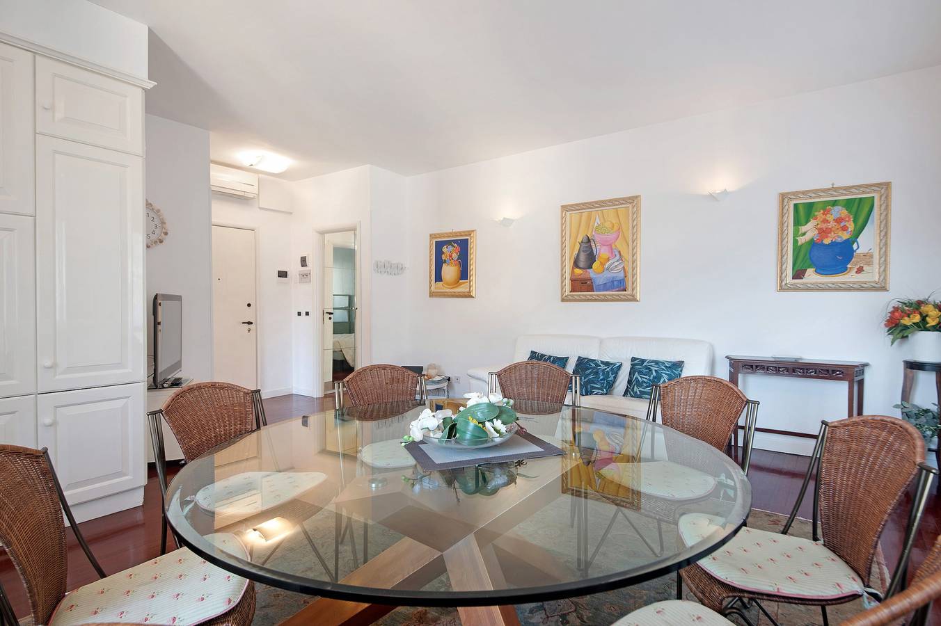 Entire apartment, Apartment 'Appartamento Gabbiano' with Shared Terrace, Wi-Fi and Air Conditioning in Rapallo (City), Rapallo