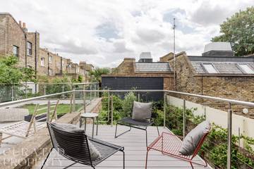 Vacation House for 6 Guests in Islington, London, Picture 2