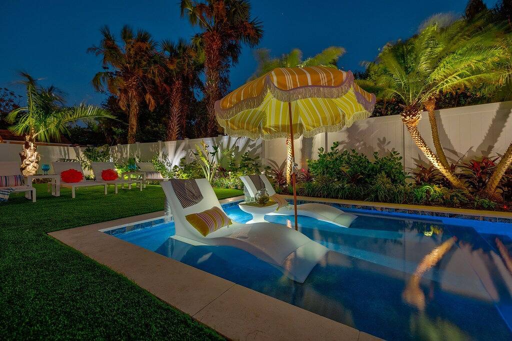 Retro Beach Escape | Heated Pool + Screened Patio in Jacksonville Beach, Duval County