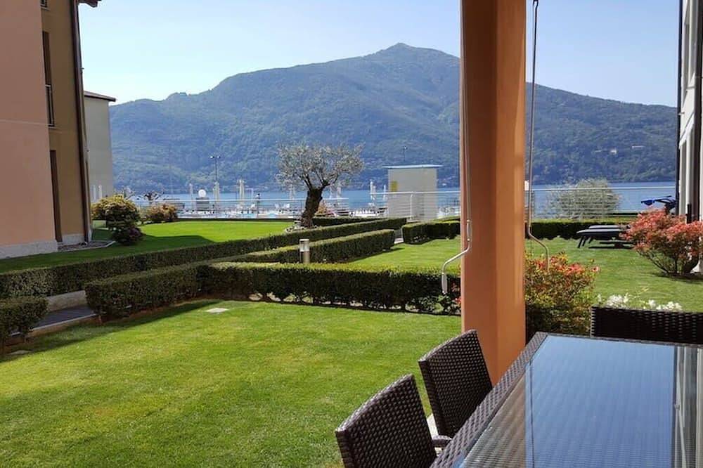 Entire apartment, Golfo Gabella apartment in Maccagno, Maccagno con Pino e Veddasca