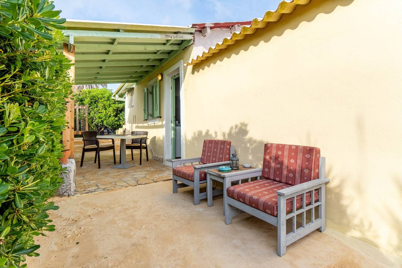 Seafront Studio Stefan with Sea View, Private Terrace, and Air Conditioning in Corfu