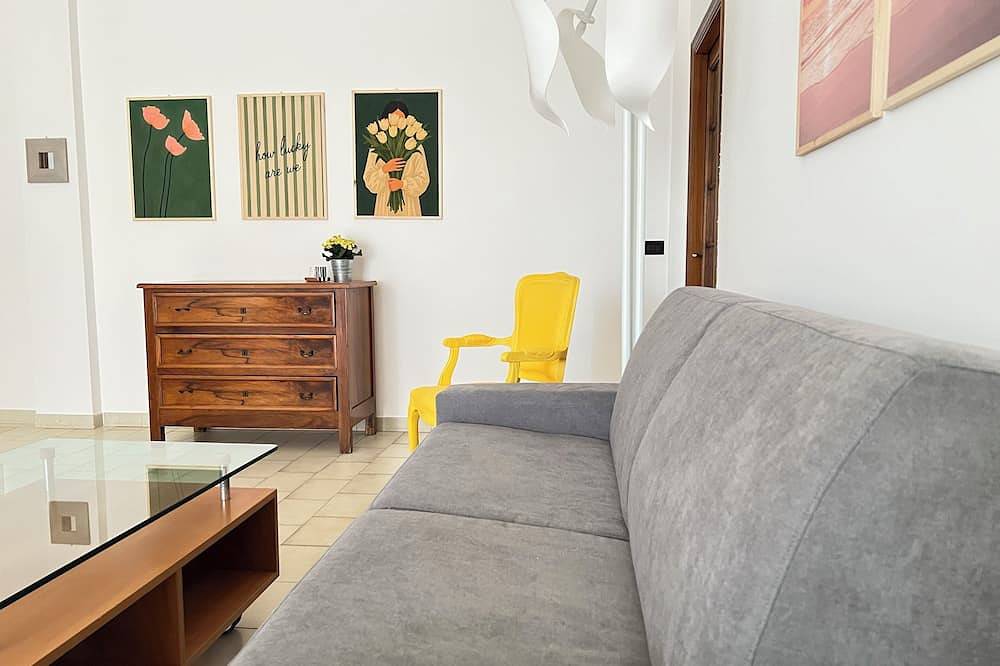 Appartement entier, Family apartment on the Adriatic - 5 min to the beach, terrace, parking lot. in Lido di Fermo, Fermo