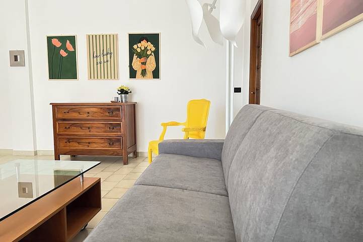 Appartement entier, Family apartment on the Adriatic - 5 min to the beach, terrace, parking lot. in Lido di Fermo, Fermo