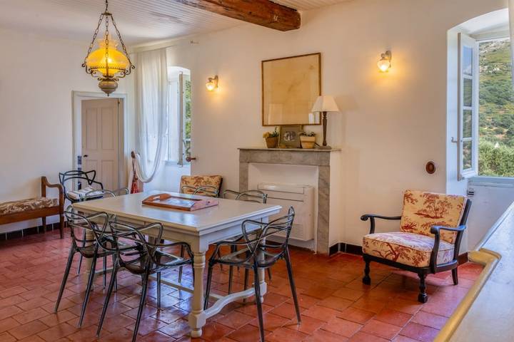 Location de vacances pour 10 personnes, avec piscine ainsi que terrasse et jardin, animaux acceptés à Corbara - 2