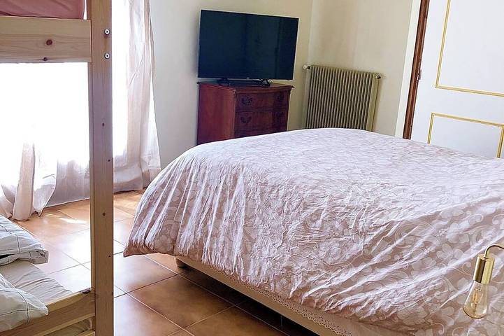 Location de vacances pour 14 personnes, avec jardin à Puget-Théniers - 4