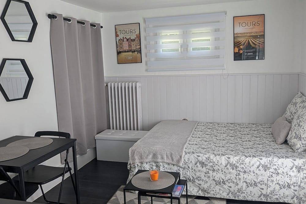 Apartamento entero, Studio Rénové Avec Jardin à Tours Nord à 3 min du Tram in Tours, Región de Tours