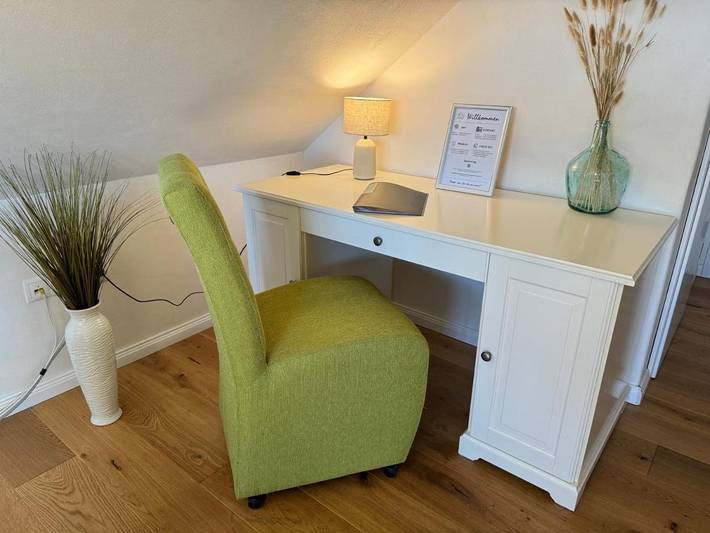Ferienwohnung für 2 Personen, mit Terrasse und Garten sowie Ausblick