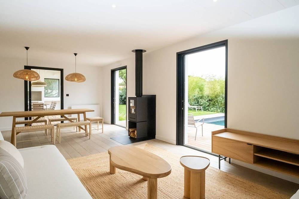 Maison neuve tout confort avec piscine chauffée in Les Portes-en-Ré, Île de Ré