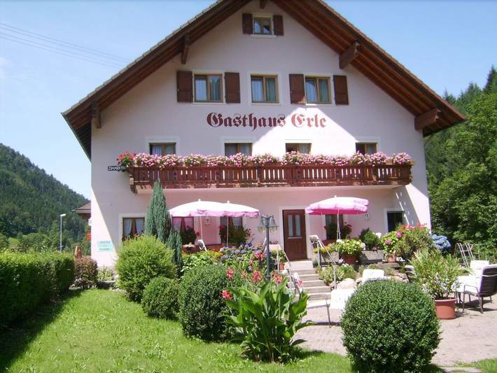 Ferienhaus für 2 Personen, mit Terrasse und Garten sowie Ausblick in Simonswald