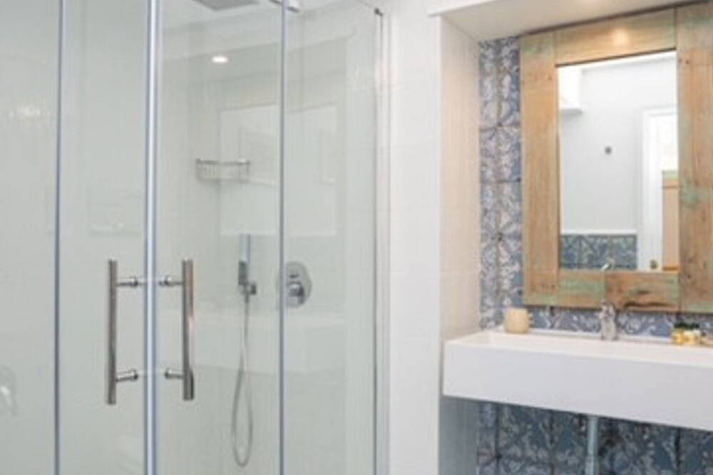 Comfortable Camera Suite Tritone for up to 3 guests in Anacapri, Naples Province