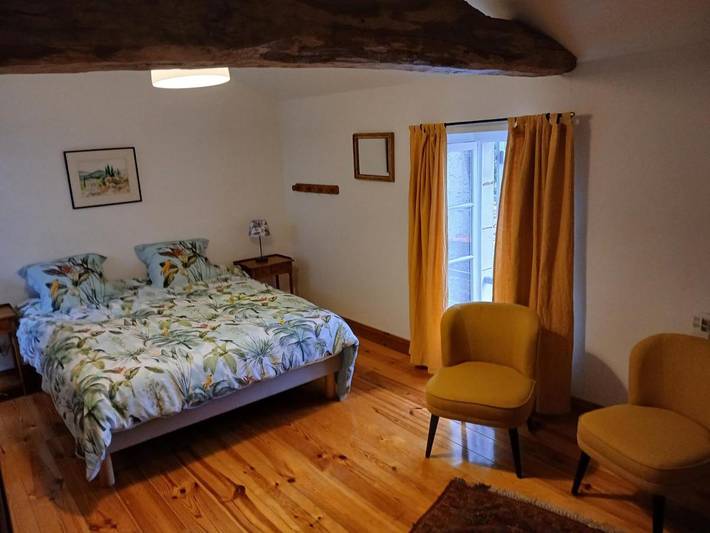 Location de vacances pour 2 personnes, avec terrasse et jardin à Chantonnay - 2