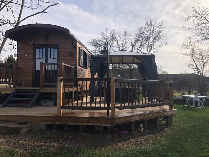 Tente pour 5 personnes, avec jacuzzi et jardin dans Côte-d'Or - 3