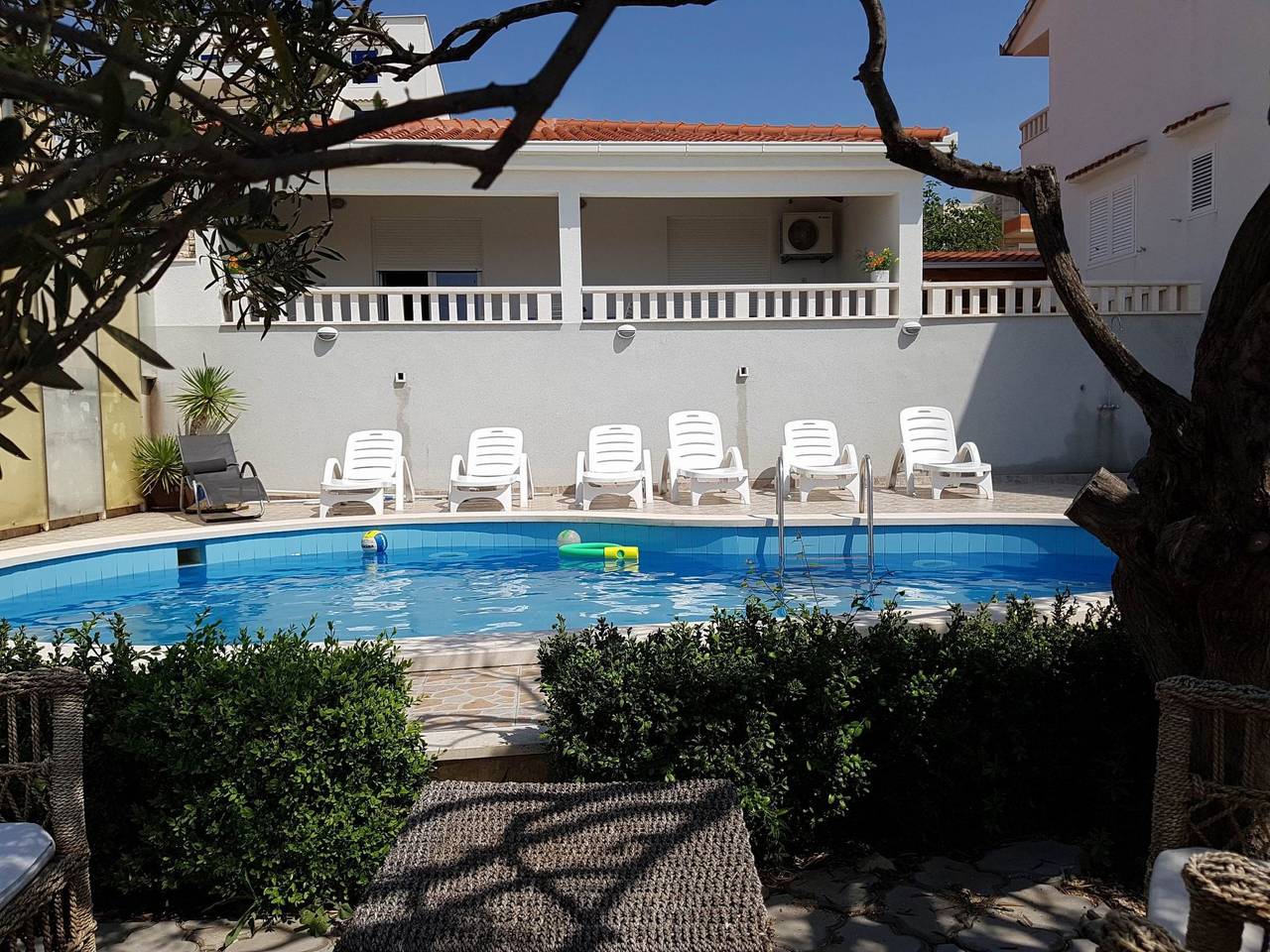 Schönes Haus in Sevid mit Gemeinschaftspool in Sevid, Split-Dalmatië