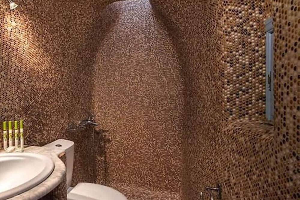 Nykteri Cave | A Terre Cave Villas in Finikia, Santorin