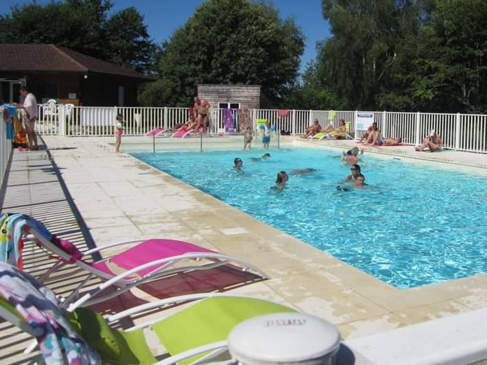 Camping voor 2 personen, met Kinderzwembad in Limousin