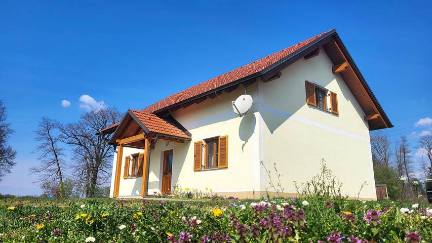 Ferienhaus für 5 Personen, mit Garten und Ausblick - 1