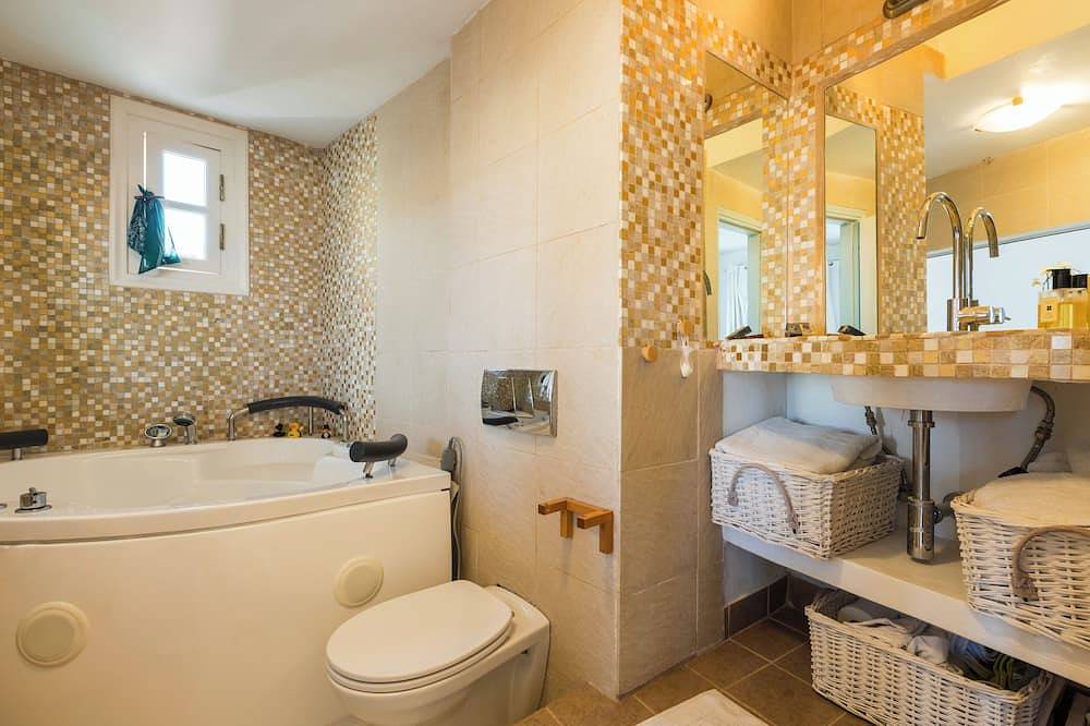 Villa Giasemi - A Beautiful and cosy Villa with swimming pool in Spetses City, Spetses
