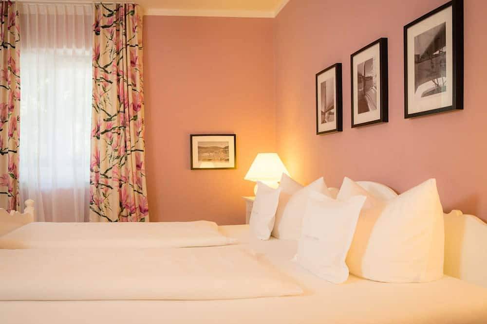 Dz Standard - Bio Design Boutique Hotel Landhaus St. Georg in Bad Wiessee, Bavarian Alps