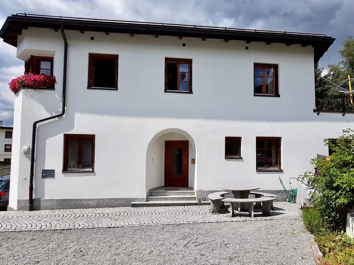 Ganze Ferienwohnung, Chasa Nogler - Ferienwohnung für 5 Personen (max. 6 Personen mit Zusatzbett) in Ramosch, Valsot
