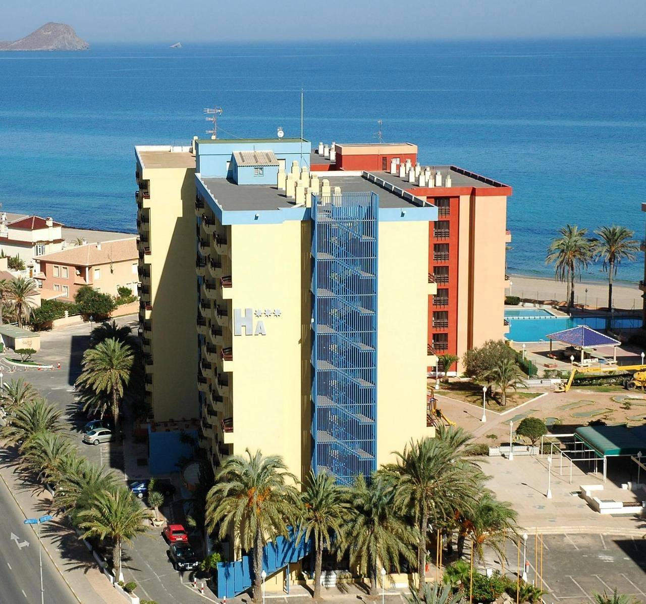 Aparthotel para 3 personas con piscina in Playa El Arenal/Playa Pedrucho (La Manga), San Javier