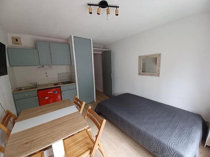 Gîte pour 4 personnes, avec terrasse dans Office De Tourisme De Luz Saint Sauveur - 4