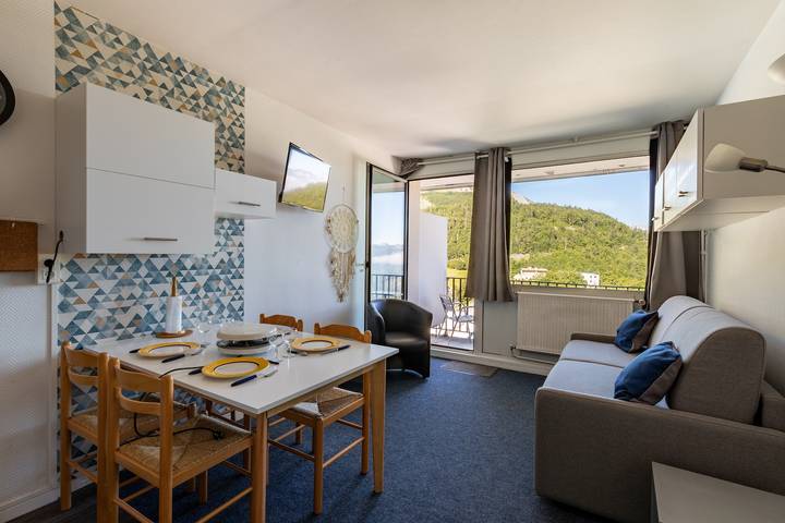 Gîte pour 5 personnes, avec balcon dans Office De Tourisme Gourette - 2