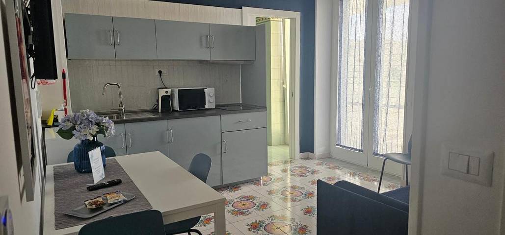 Location de vacances pour 5 personnes, avec vue ainsi que jardin et piscine, animaux acceptés à Pompei - 4