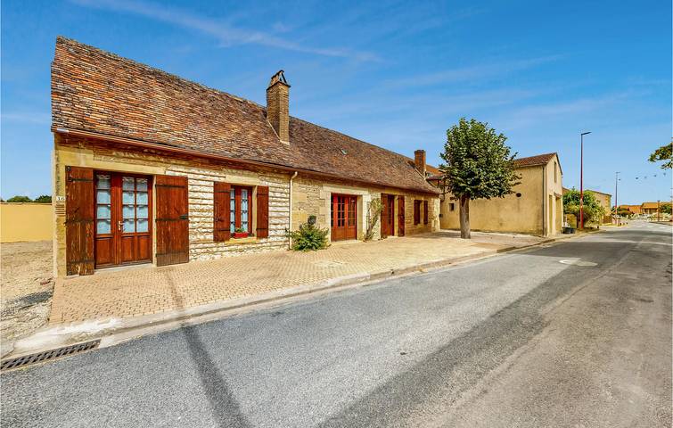 Gîte pour 8 personnes, avec jardin et piscine à Saint-Pierre-d'Eyraud