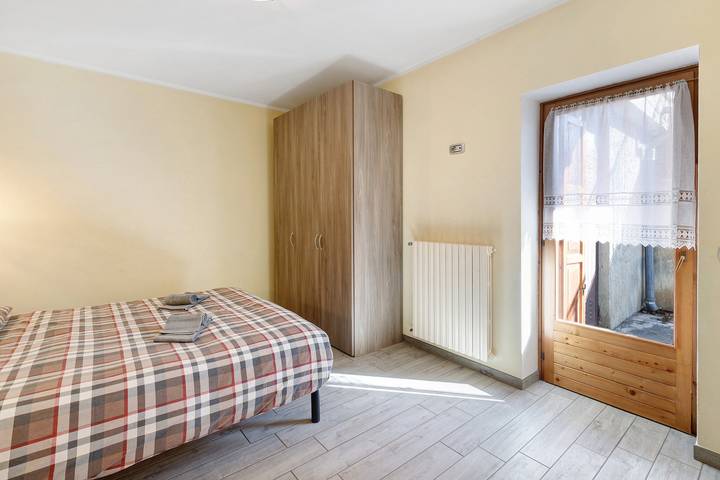 Apartment '1' mit Bergblick, Gemeinschaftsgarten und Wlan in Isolaccia, Valdidentro
