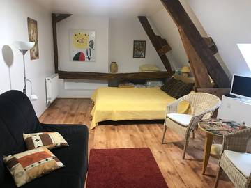 Chambre d’hôte pour 2 personnes, avec jardin à Henrichemont