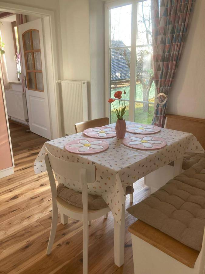 Ferienhaus zur alten Zeder in Heidenreichstein, Waldviertel