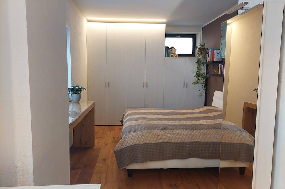 Entire apartment, Talvera Apartment in Gries-Quirein, Bolzano