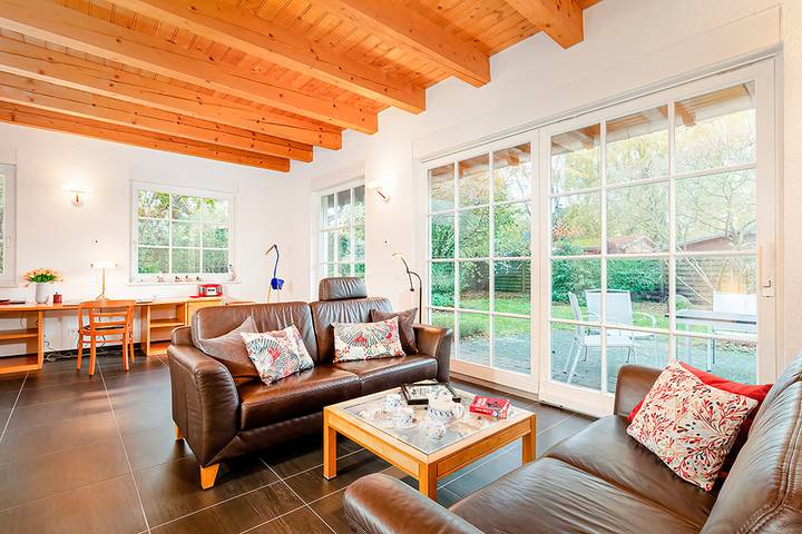 Ferienhaus für 8 Personen, mit Terrasse und Garten in Trassenheide - 4