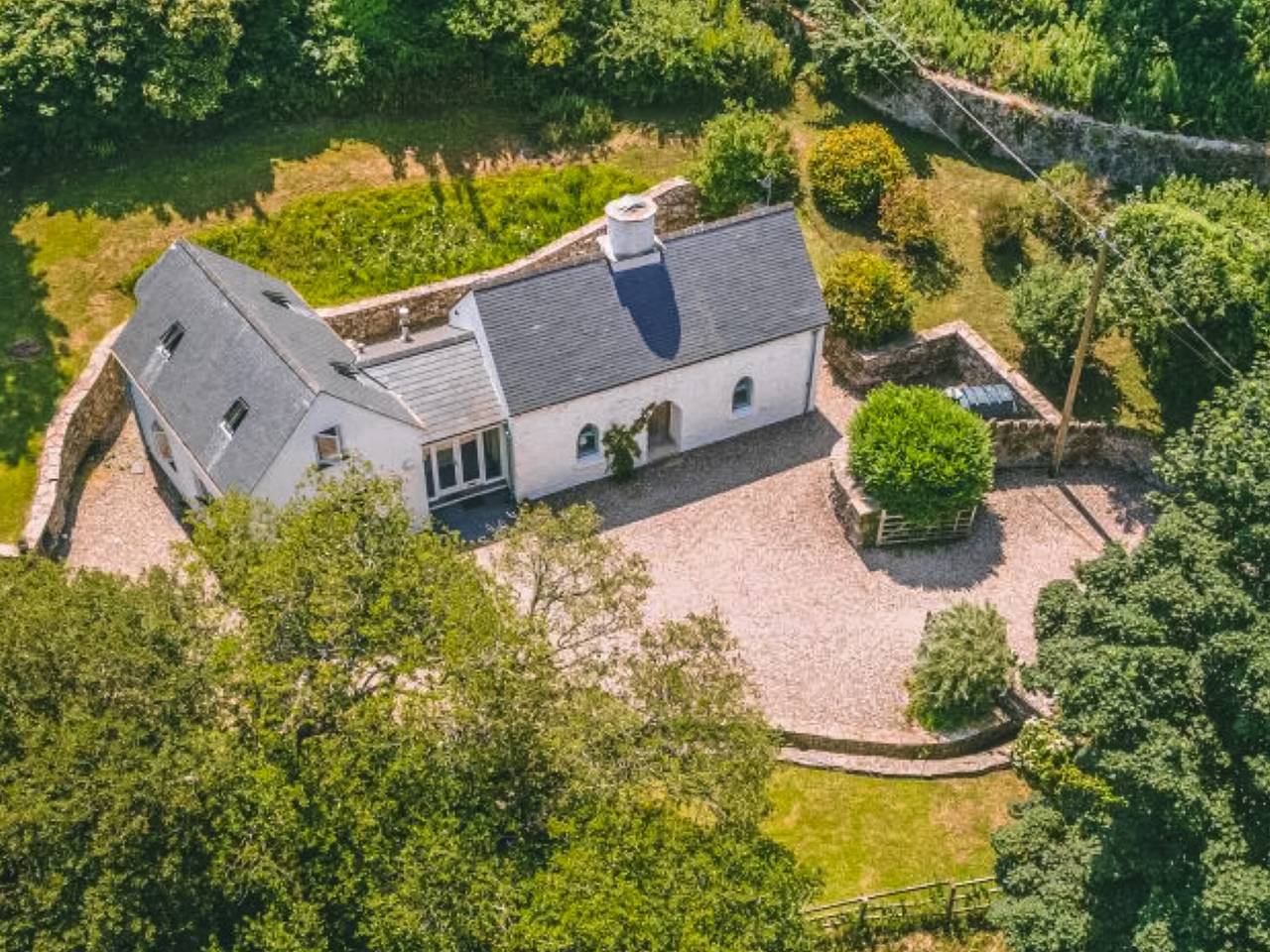 Shute Cottage in Manorbier, Pembrokeshire