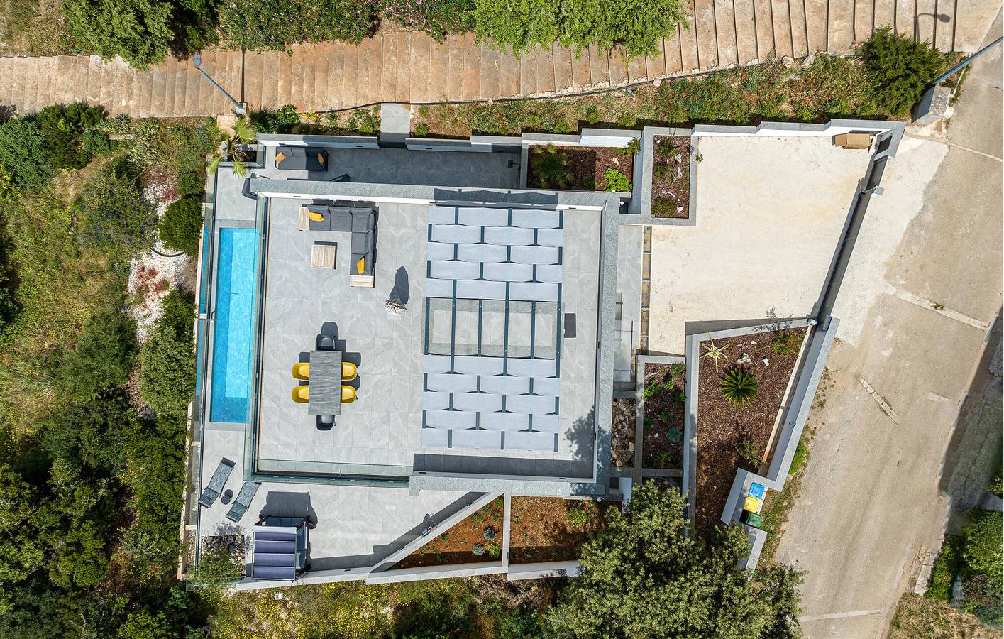 Gemütliche 2-Zimmer-Wohnung mit Pool und Strandzugang – WLAN und Parkplatz inklusive in Čara, Korcula