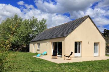 Gîte pour 8 personnes, avec jardin et terrasse à Denneville