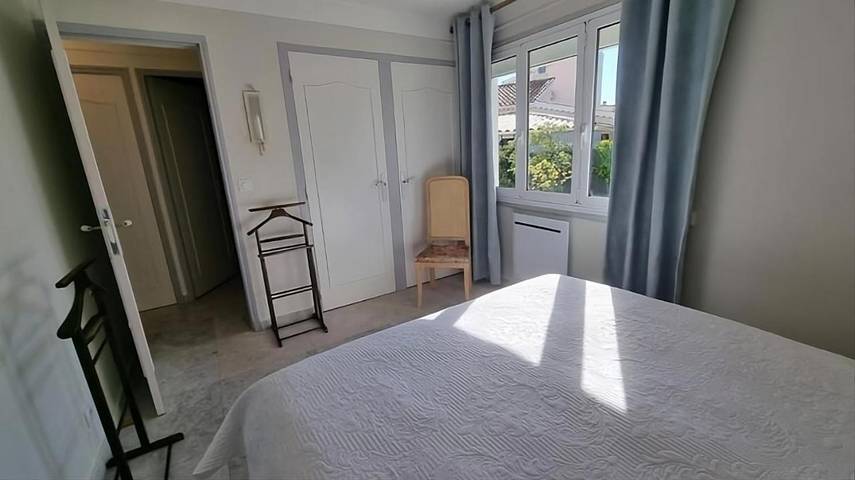 Gîte pour 2 personnes, avec jardin et jacuzzi à Six-Fours-les-Plages - 3