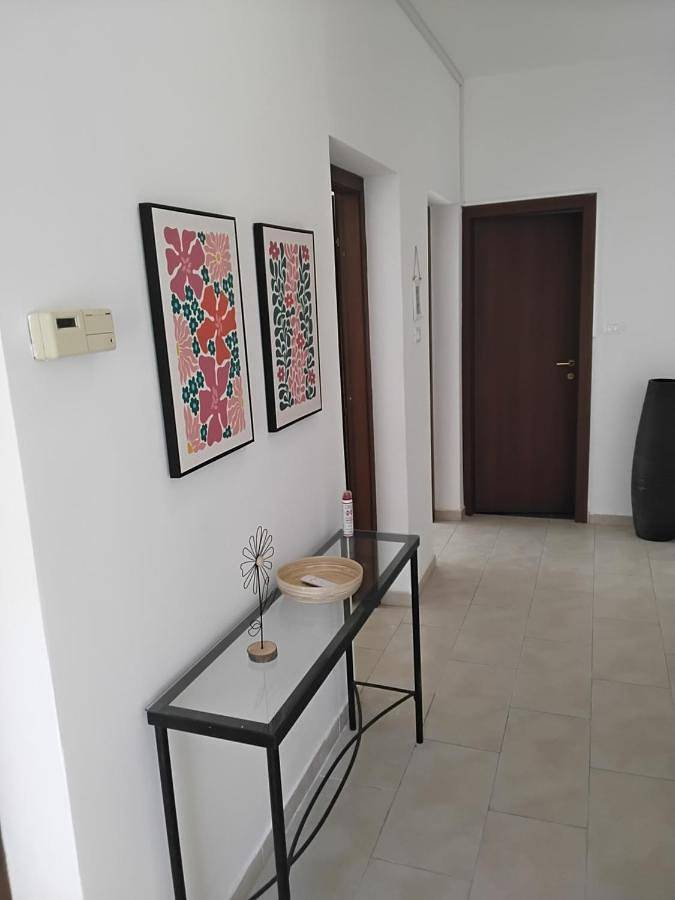 Casa vacanza per 6 persone, con Balcone e Giardino a Montesilvano Marina