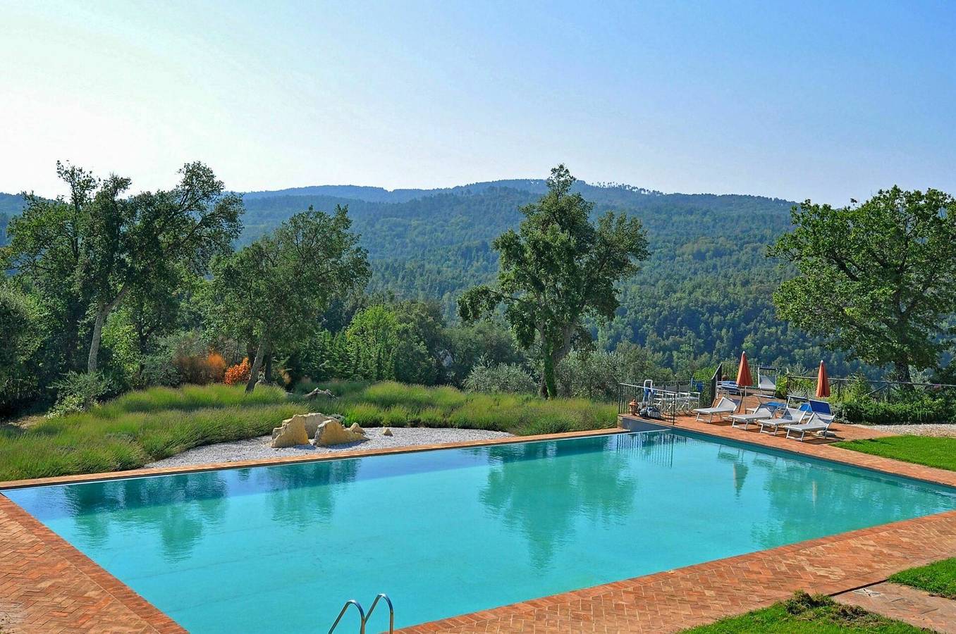 Villa voor 27 personen met balkon in Monticiano, Provincie Siena