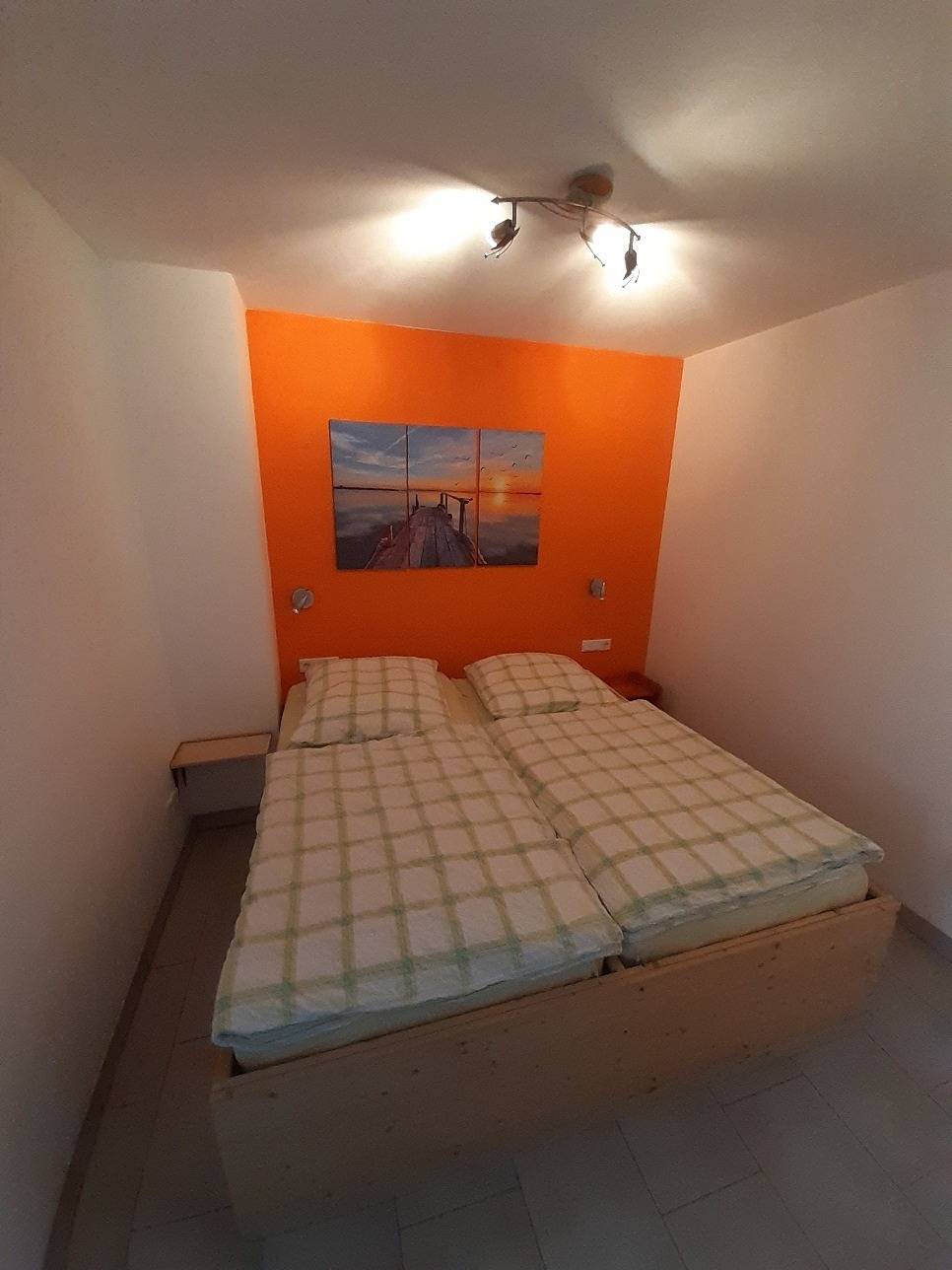 Ferienwohnung Goltz - Ferienwohnung 36qm mit Terrasse in Thüngersheim, Fränkisches Weinland