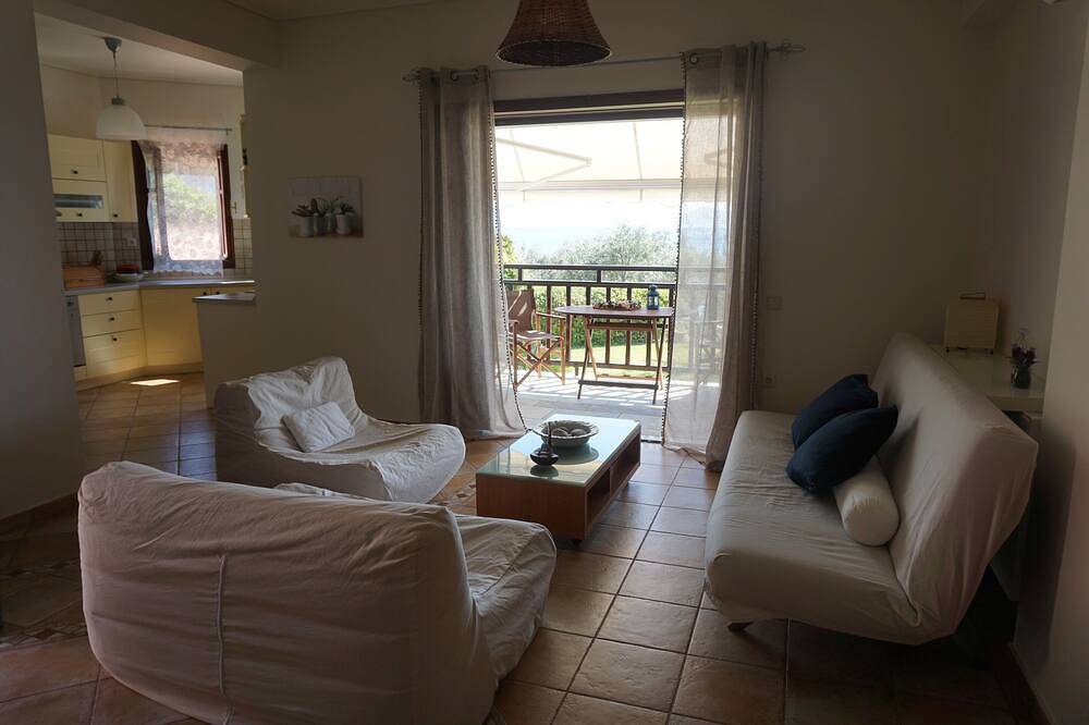 Geheel appartement, Sea side house with magnificent garden in Pilion