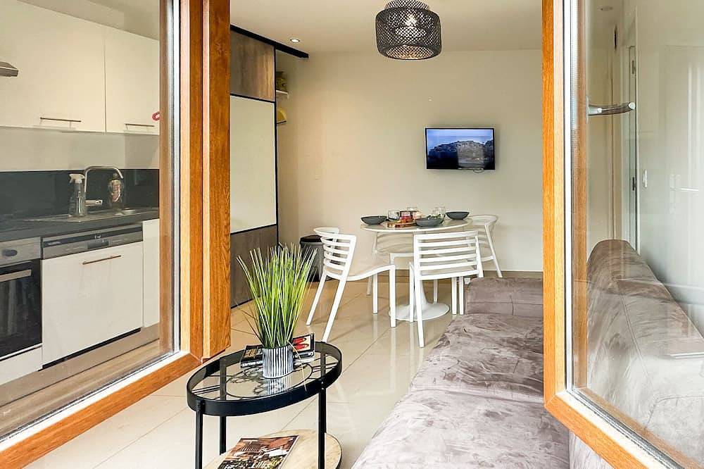 Apartamento entero, Neyt parking in Cran-Gevrier, Región de Annecy