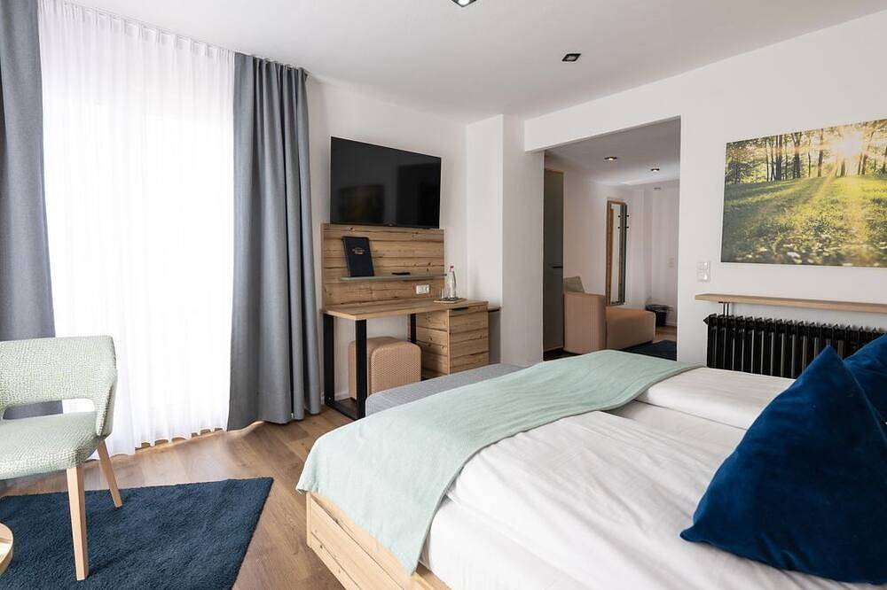 Budget  Doppelzimmer Dusche/Wc - Berghotel Kristall in Idar-Oberstein, Nahetal